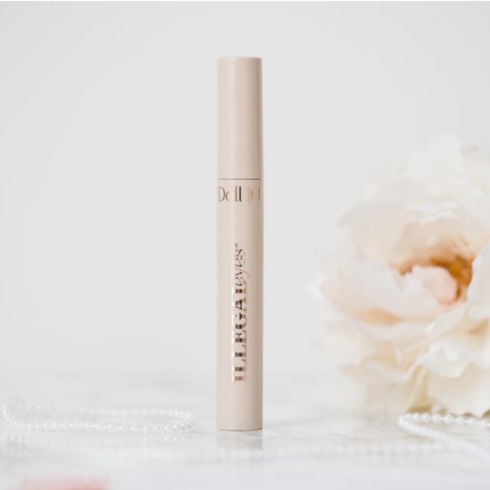 Doll 10 - ILLEGALeyes Mascara